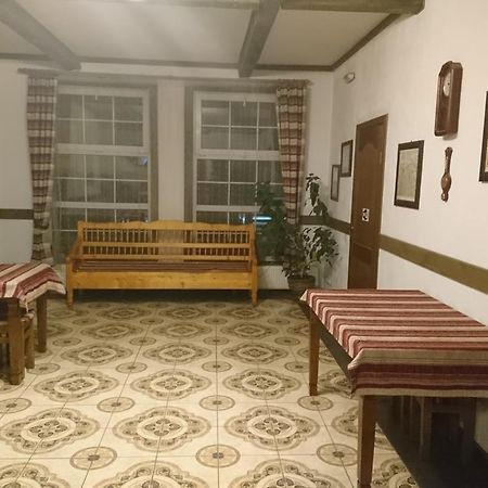 Maghura Gostinnii Dvir Tatariv Esterno foto