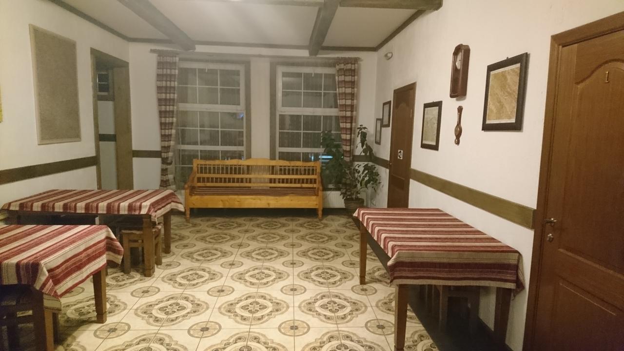 Maghura Gostinnii Dvir Tatariv Esterno foto